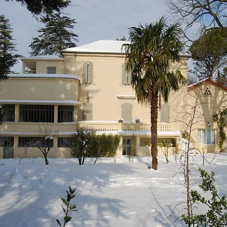 Lovely In Valr As With Swimming Pool Valreas