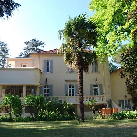 Lovely In Valr As With Swimming Pool Holiday home Valreas