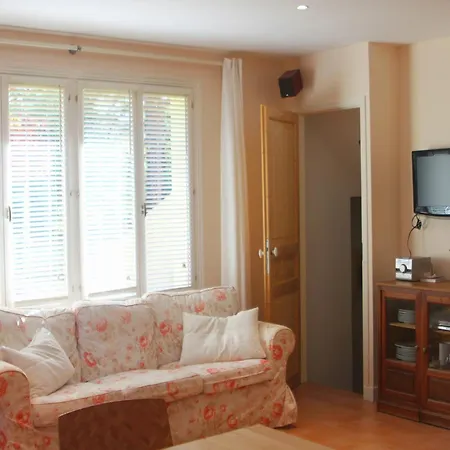 Lovely In Valr As With Swimming Pool Holiday home *